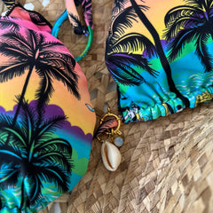 Bikini Charms Cauri